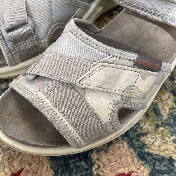 Ecco- phorene- size 38- gray-3 velcro adjustable straps - Picture 7 of 8